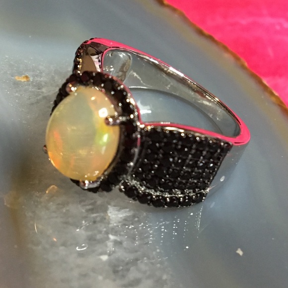 Opal & Spinel sz 7 - Picture 2 of 12